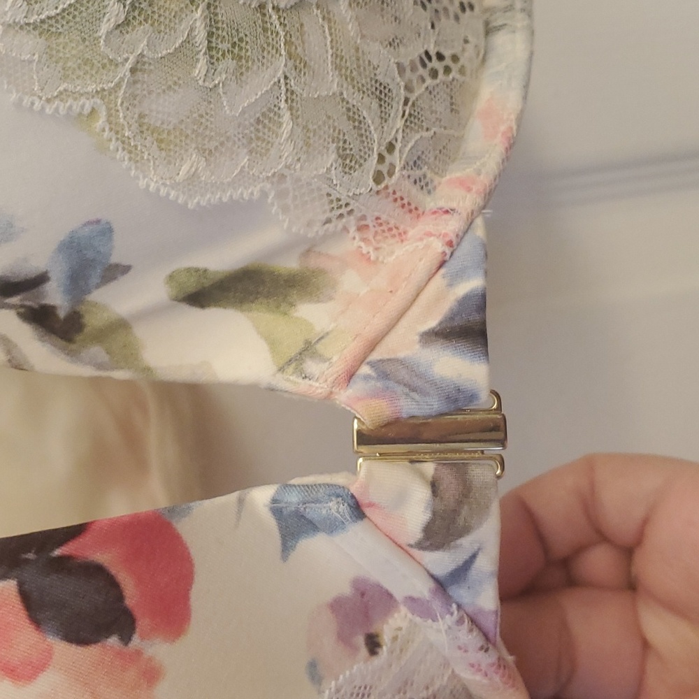 Bra - Picture 2 of 5